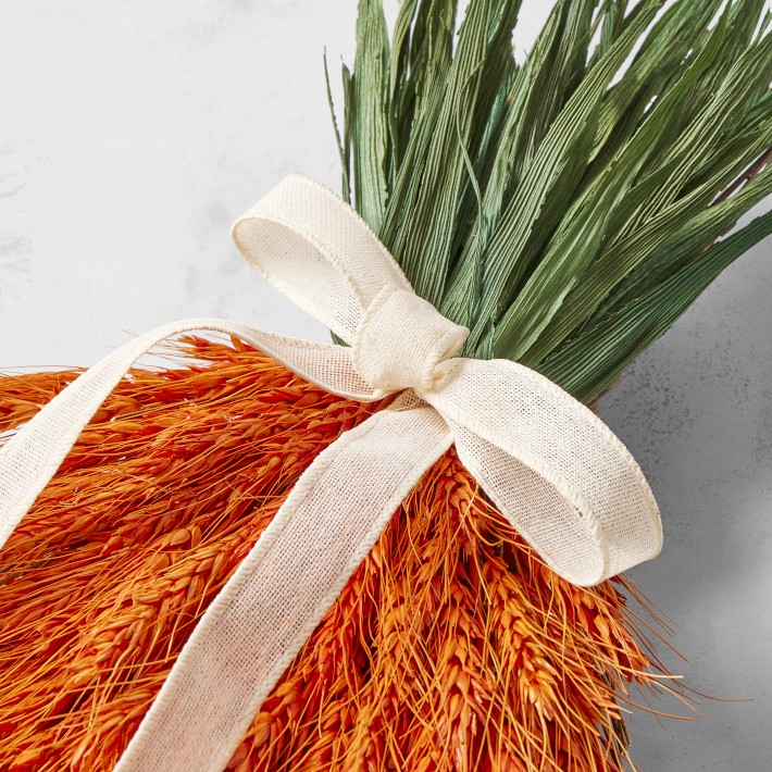 Easter Carrot Live Wreath, 26